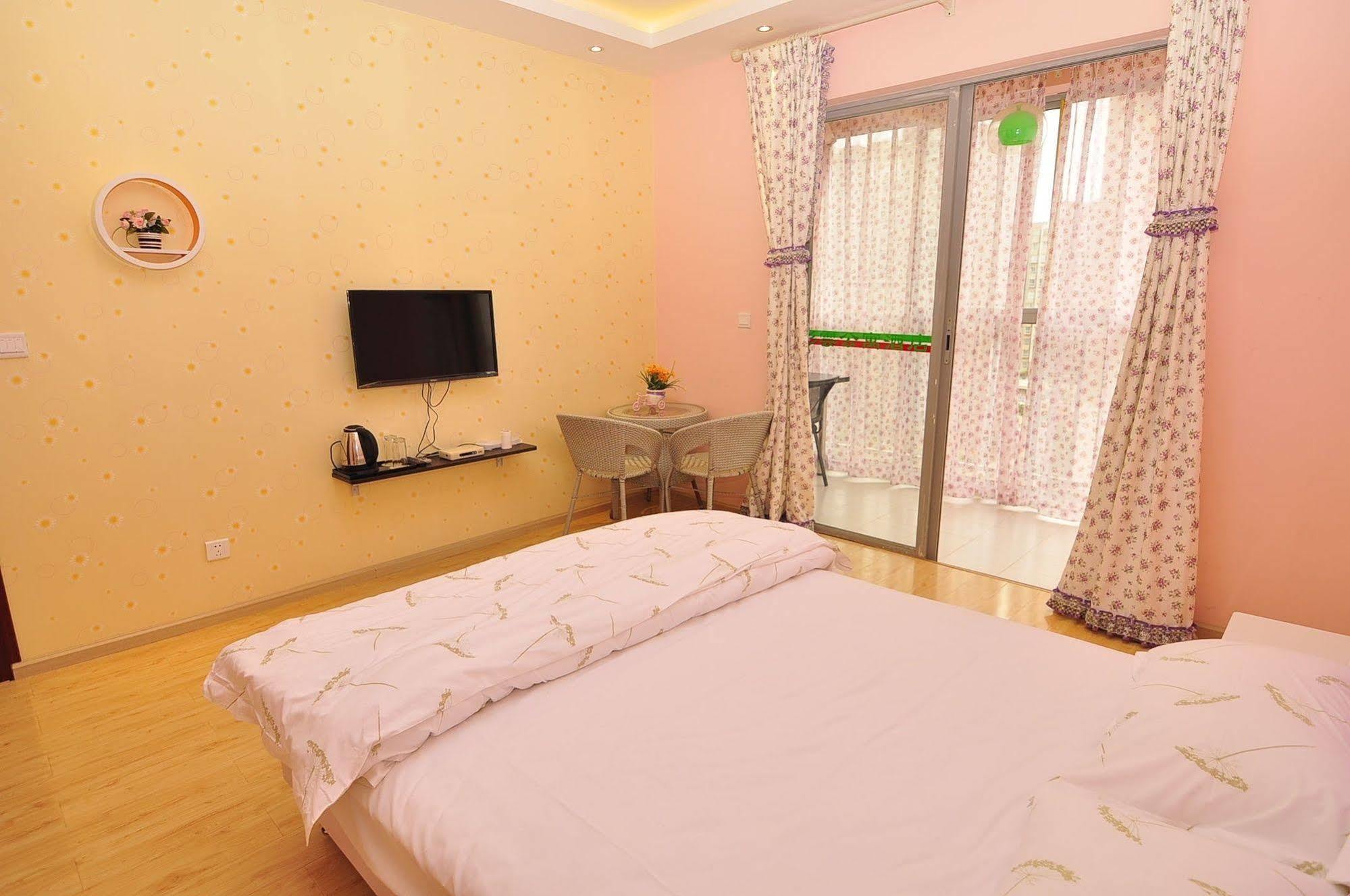 Kunming Colorful Cloud Apartment Hotel Exterior foto